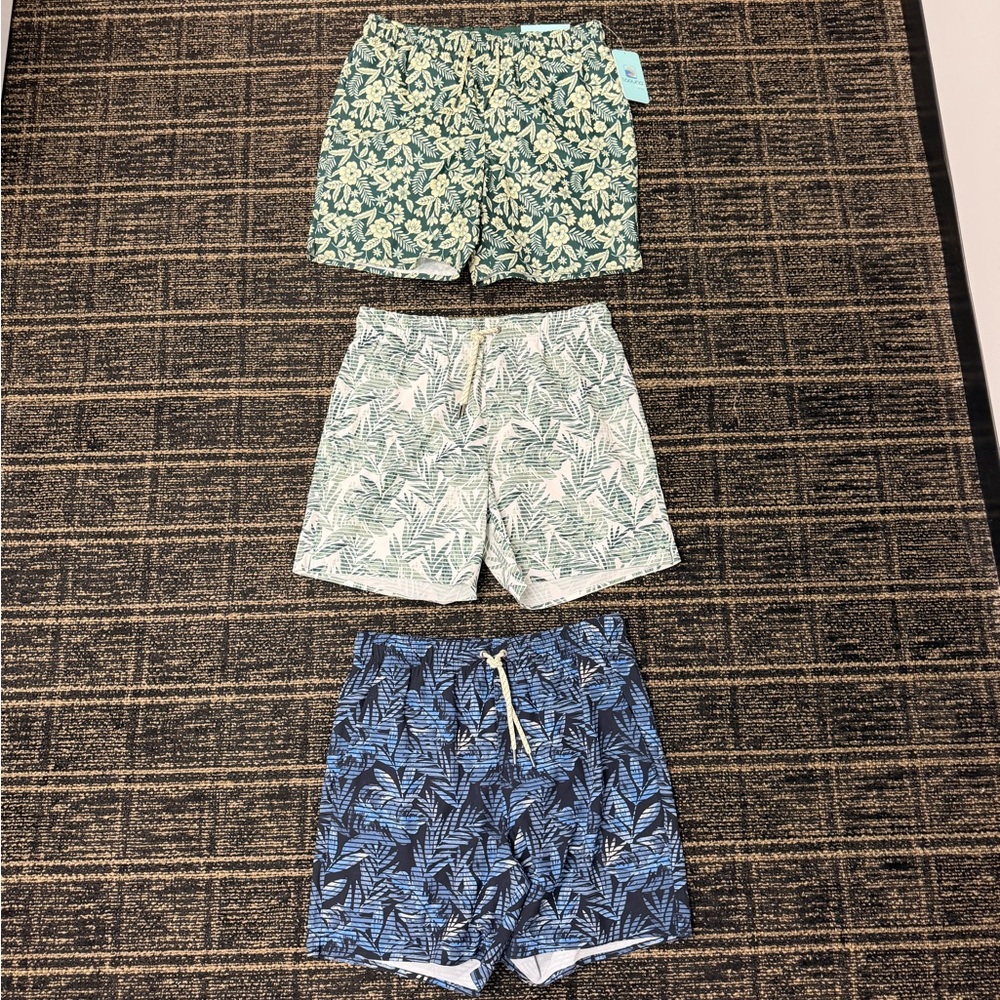 Laguna Men’s Tropical Print Swim Trunks